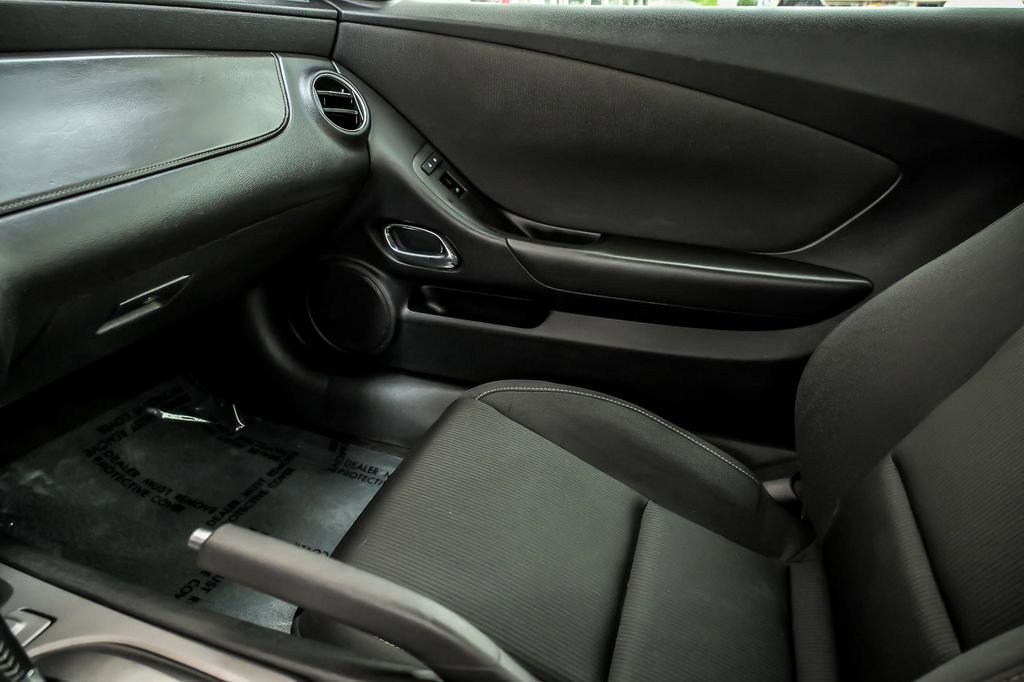 Used 2014 Chevrolet Camaro LT RWD image 25