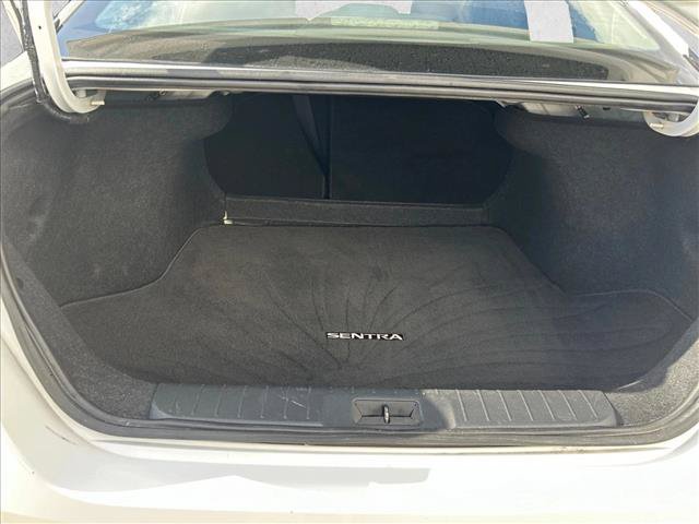 Used 2024 Nissan Sentra SV FWD image 11