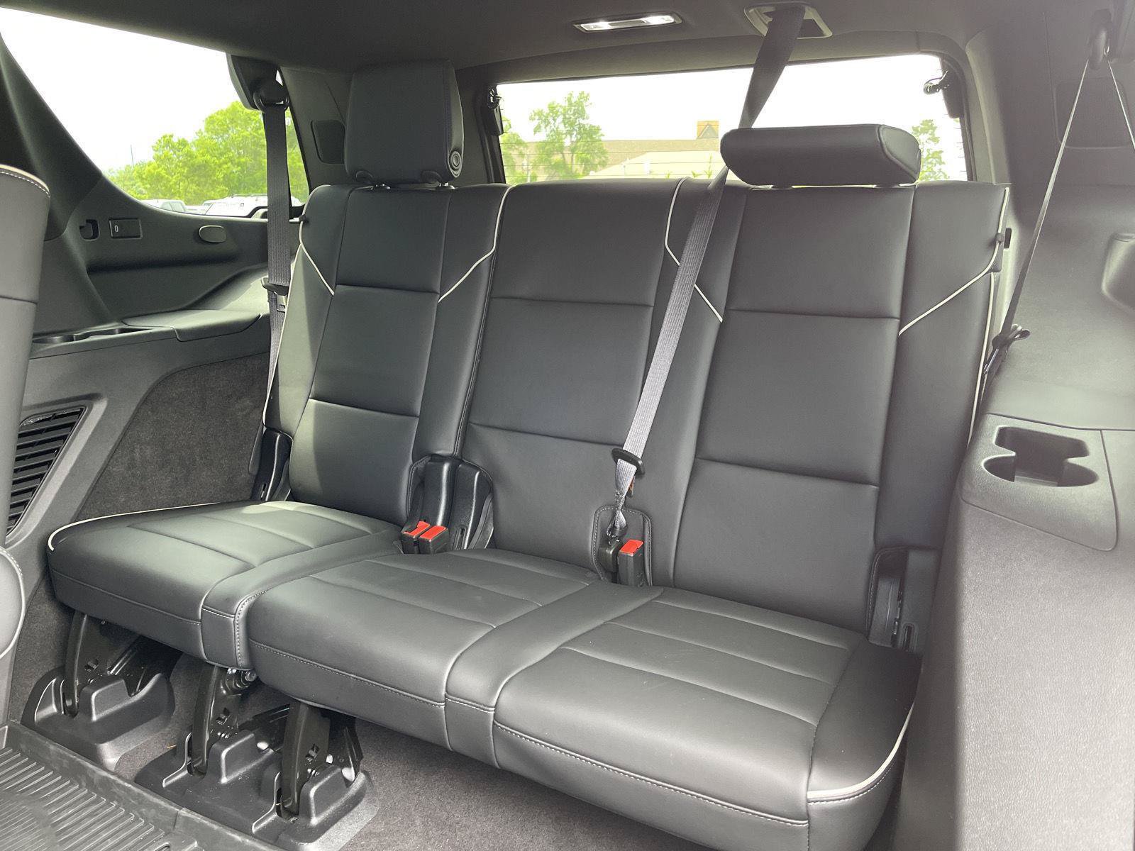 Used 2024 Cadillac Escalade Premium Luxury w/ Performance Package AWD/4WD image 47
