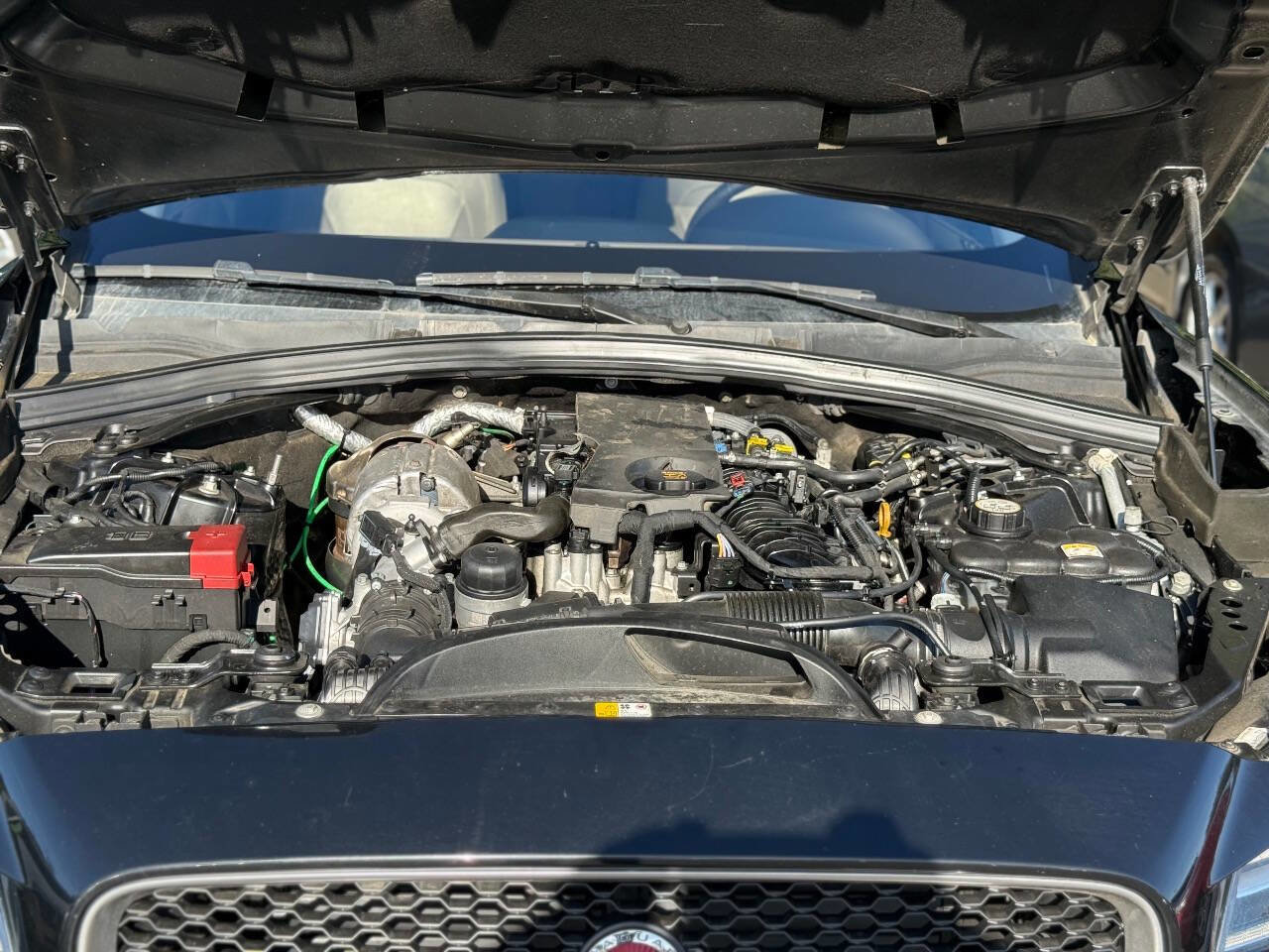 Used 2018 Jaguar F-PACE R-Sport AWD/4WD image 19