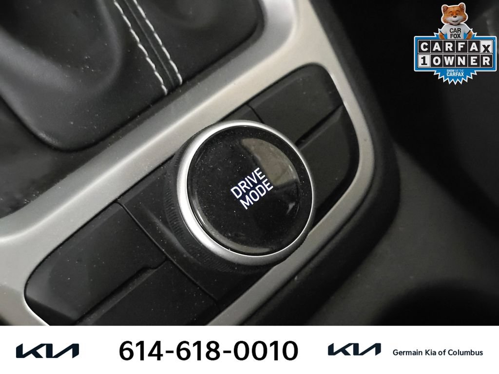 Used 2020 Hyundai Venue SEL FWD image 31