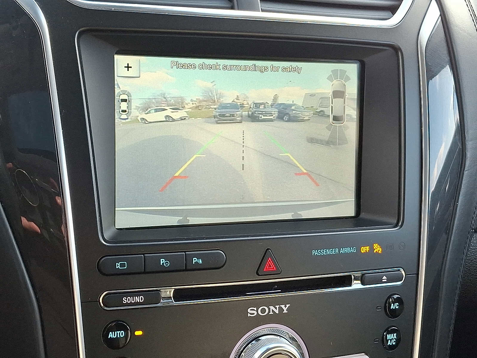 Certified 2018 Ford Explorer Platinum image 19