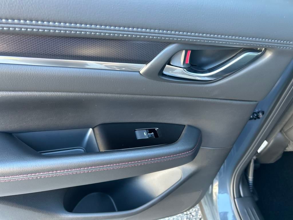 New 2025 MAZDA CX-5 Carbon Edition image 22