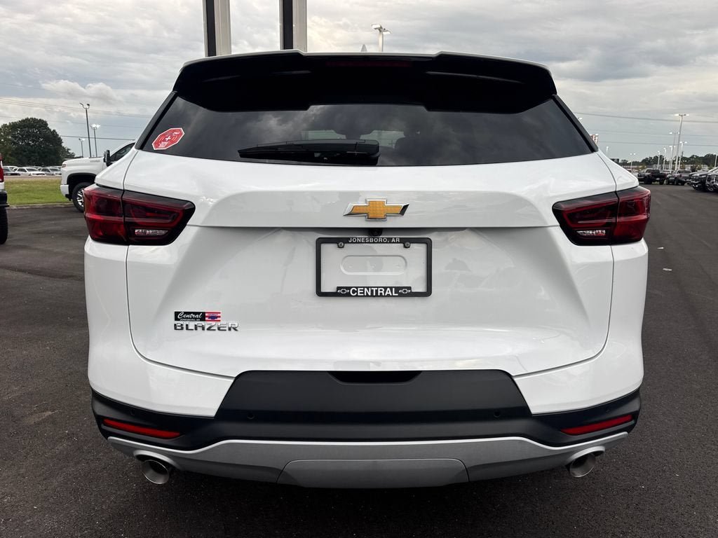 New 2026 Chevrolet Blazer LT FWD image 5