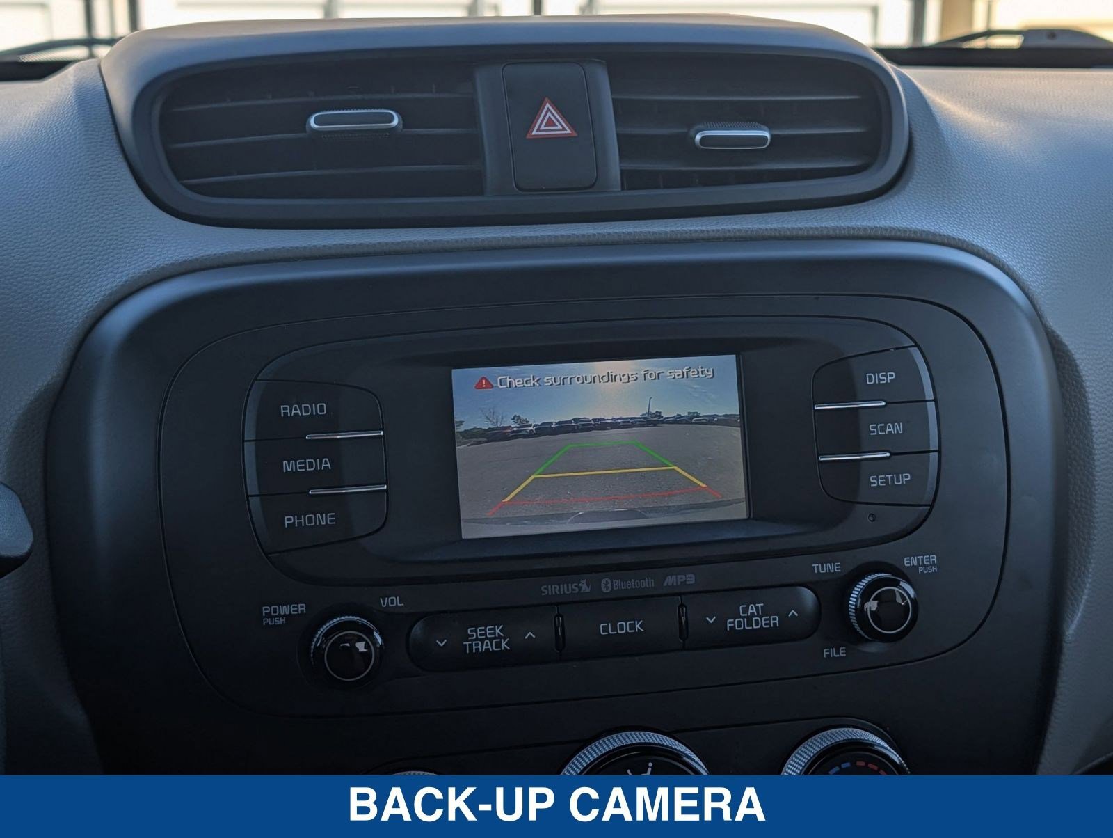 Used 2016 Kia Soul + image 27