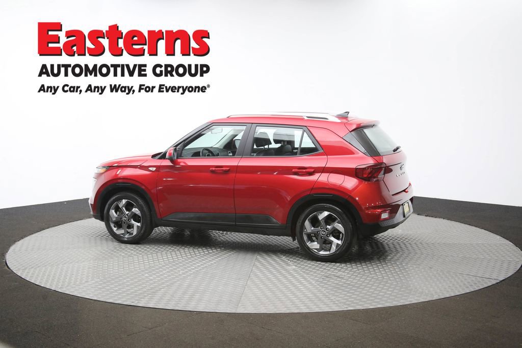Used 2022 Hyundai Venue Limited image 61