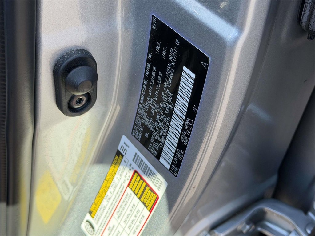 Certified 2021 Toyota Highlander XLE image 26