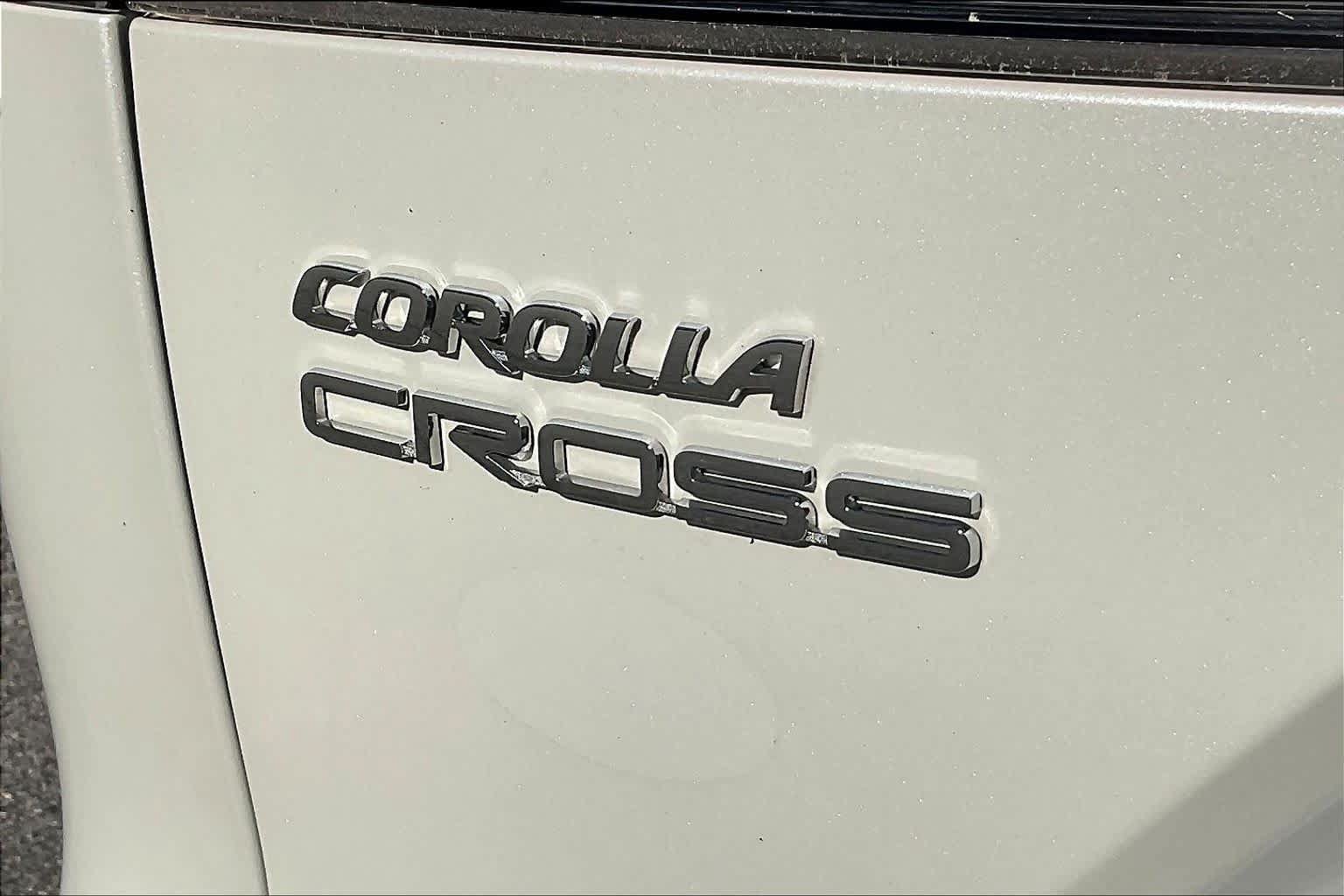 Used 2023 Toyota Corolla Cross LE w/ Moonroof Package FWD image 31