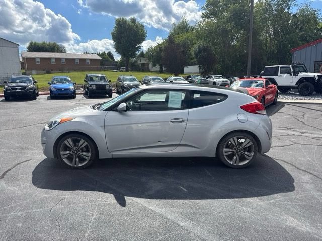 Used 2014 Hyundai Veloster w/ Style Package 02 FWD image 5