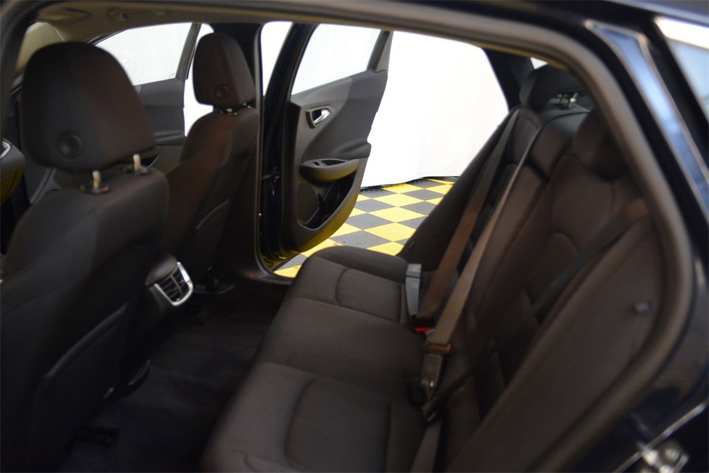 Used 2022 Chevrolet Malibu LT image 28