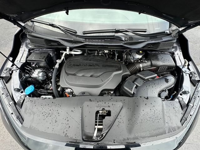 Used 2025 Honda Odyssey Elite image 32