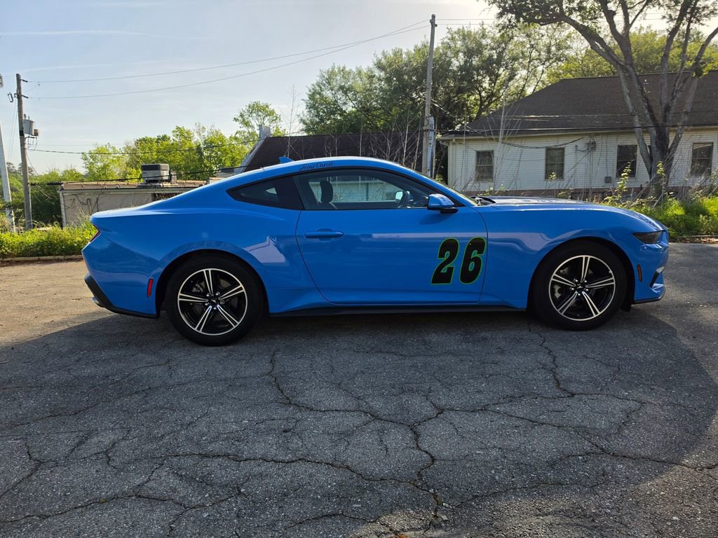 Used 2025 Ford Mustang Coupe image 14