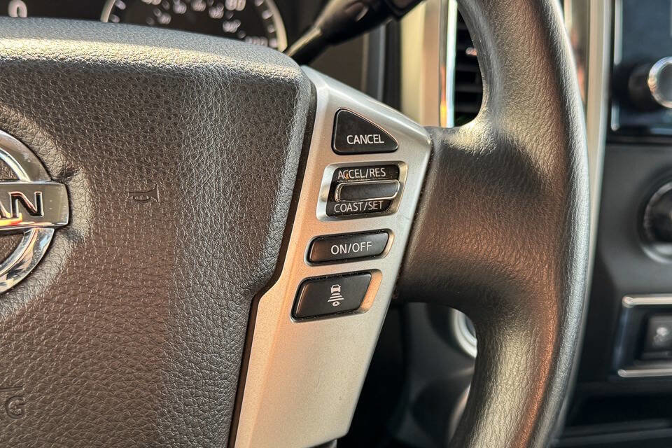 Used 2021 Nissan Titan SV w/ Accessory Utility Package image 25