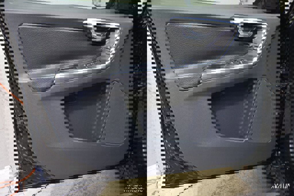 Used 2011 Volvo XC60 3.2 image 7