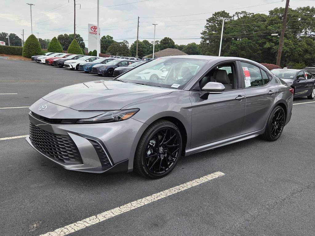 New 2026 Toyota Camry SE FWD image 3