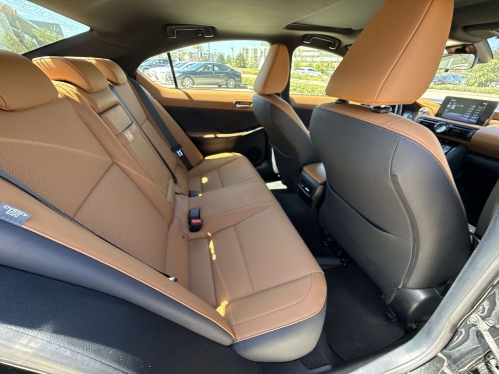 Used 2025 Lexus IS 350 F Sport w/ Accessory Package image 17