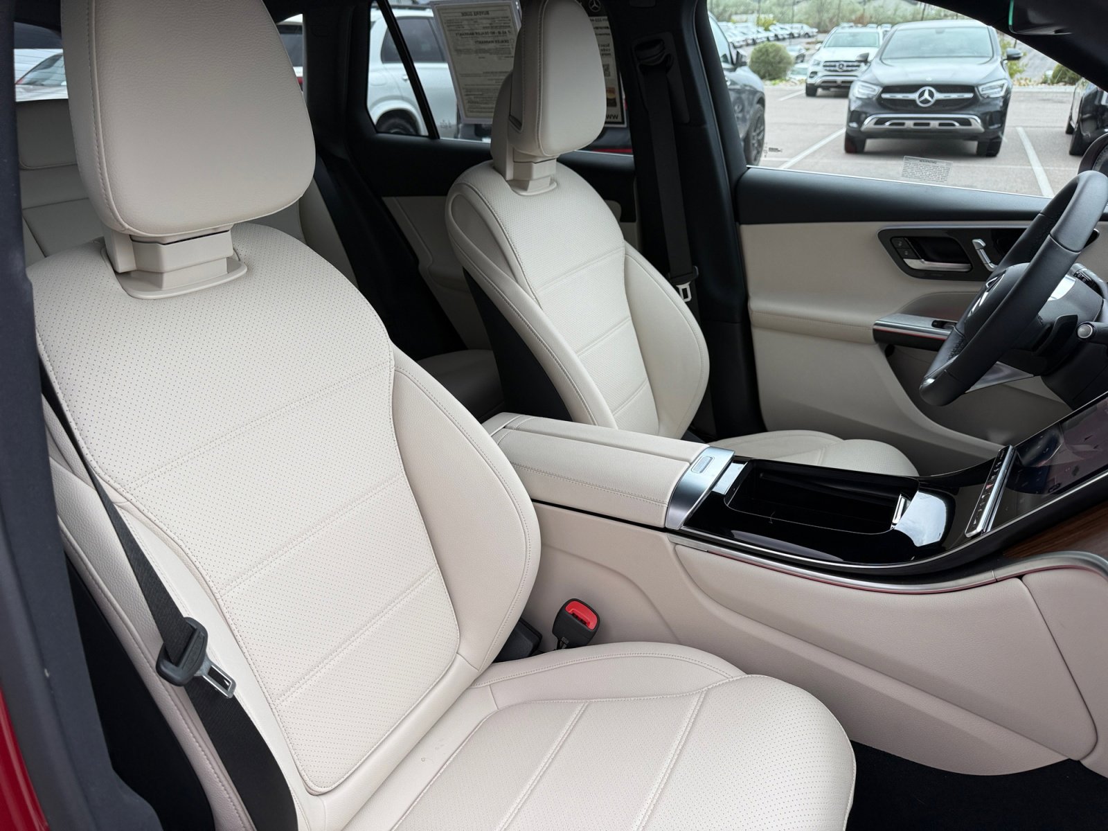 Certified 2026 Mercedes-Benz GLC 350e 4MATIC image 23