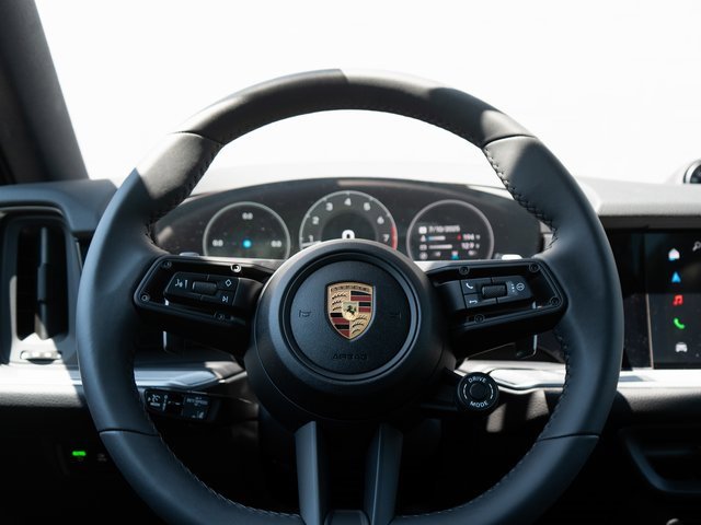 New 2025 Porsche Cayenne Coupe image 23