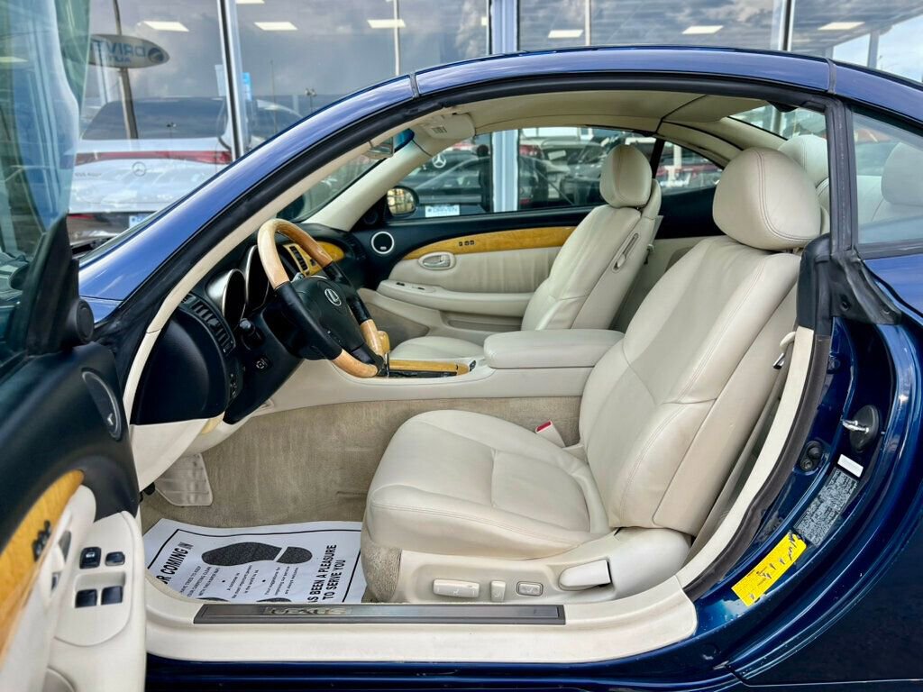 Used 2002 Lexus SC 430 Convertible RWD image 14