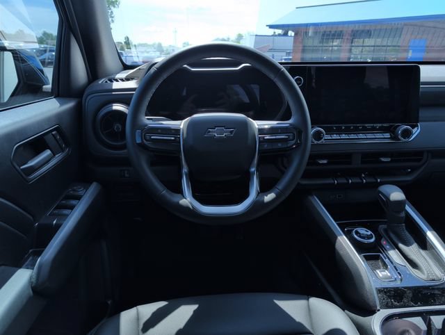 Used 2026 Chevrolet Colorado Trail Boss AWD/4WD image 3