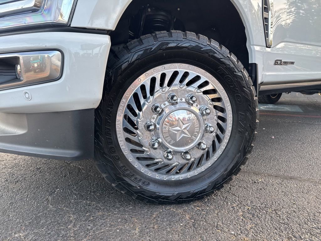 Used 2023 Ford F350 Platinum w/ FX4 Off-Road Package AWD/4WD image 2