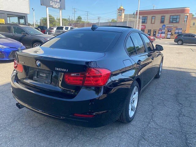 Used 2015 BMW 328i xDrive Sedan AWD/4WD image 7