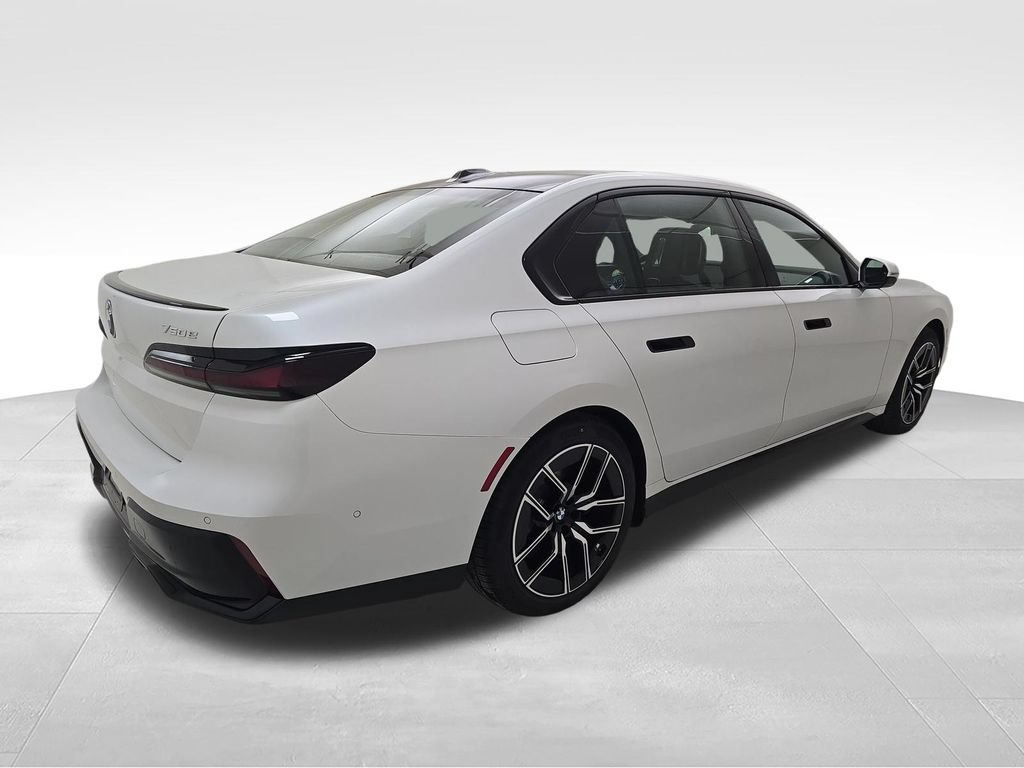 New 2026 BMW 750e xDrive AWD/4WD image 10