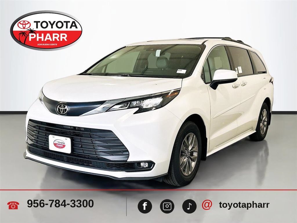 New 2026 Toyota Sienna XLE