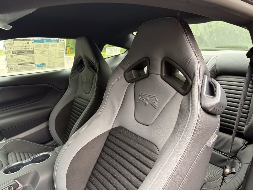 New 2026 Ford Mustang GT Premium w/ GT Performance Package RWD image 12