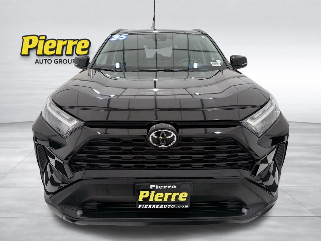 Used 2025 Toyota RAV4 XLE FWD image 7