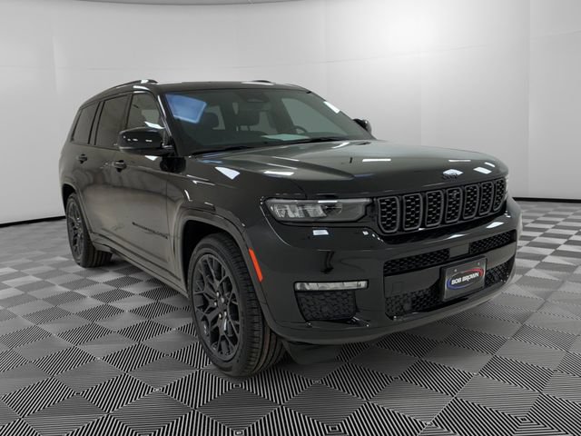 Used 2024 Jeep Grand Cherokee L Summit w/ High Altitude Package AWD/4WD image 7