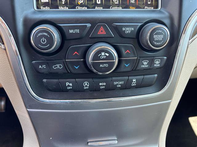 Used 2018 Jeep Grand Cherokee Limited image 23