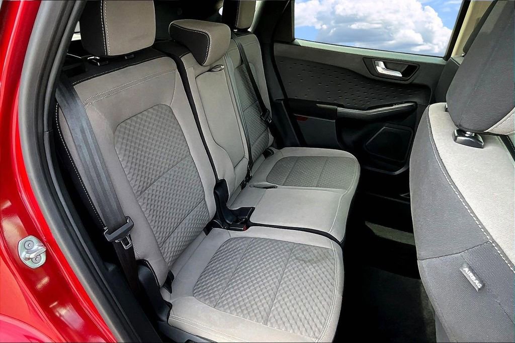 Used 2020 Ford Escape SE image 27