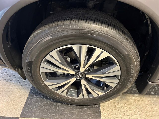 Used 2023 Nissan Rogue SV image 8