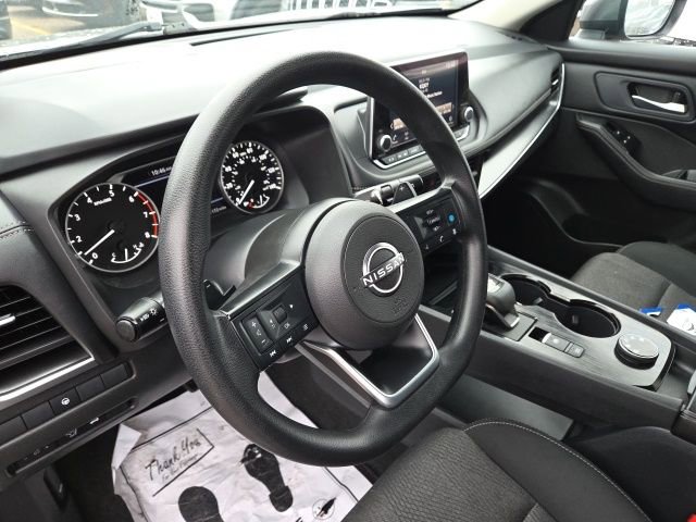 Used 2024 Nissan Rogue SV image 23