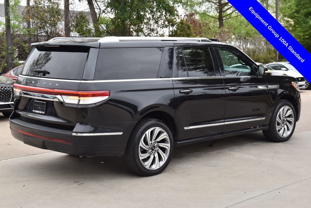 Used 2024 Lincoln Navigator L 4WD image 9