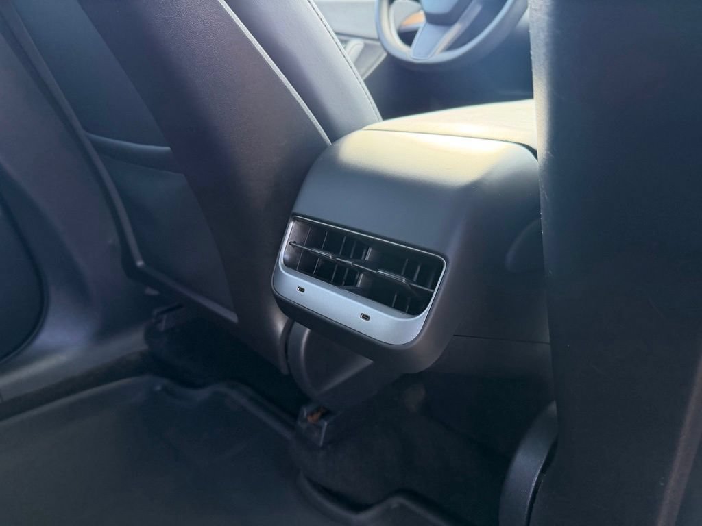 Used 2020 Tesla Model Y Long Range AWD/4WD image 20