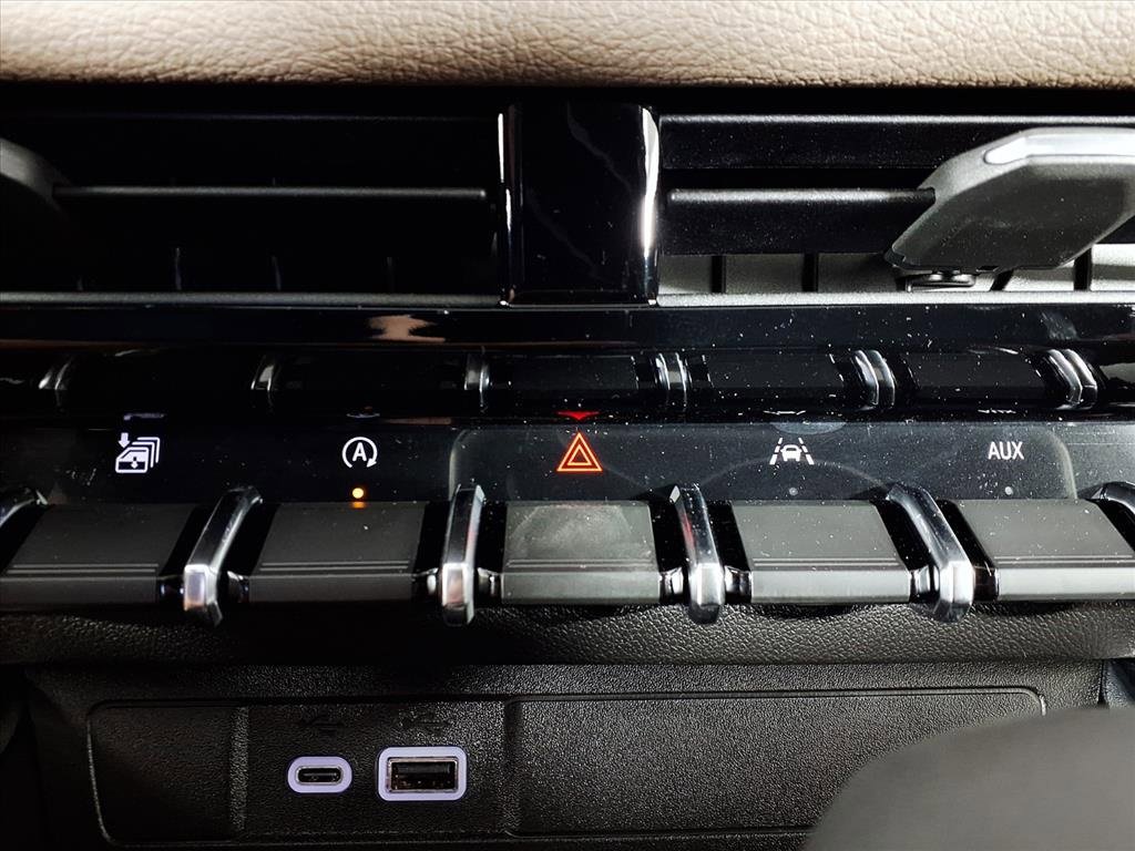 New 2026 GMC Canyon Denali image 13