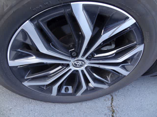 Certified 2026 Toyota Crown AWD/4WD image 20