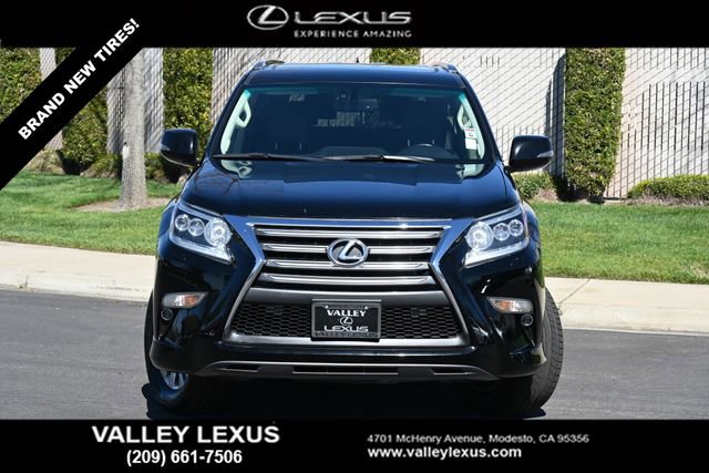 Used 2017 Lexus GX 460 Luxury image 2