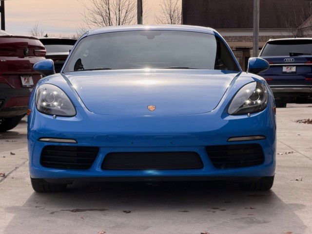 Used 2025 Porsche 718 Cayman w/ Sport Chrono Package image 4