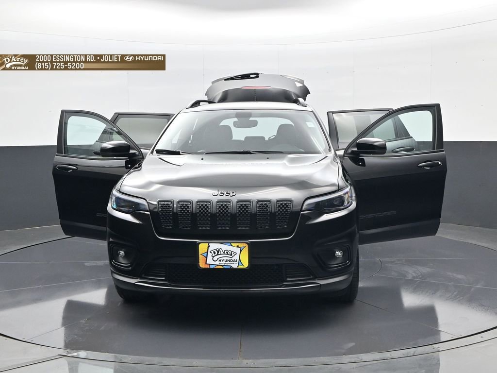Used 2019 Jeep Cherokee Latitude Plus FWD image 31