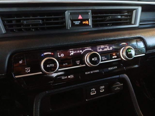 Used 2025 Honda Pilot EX-L image 12