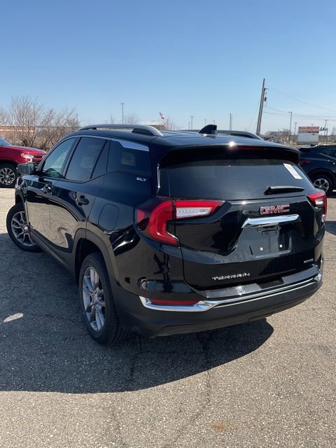 Certified 2024 GMC Terrain SLT image 4
