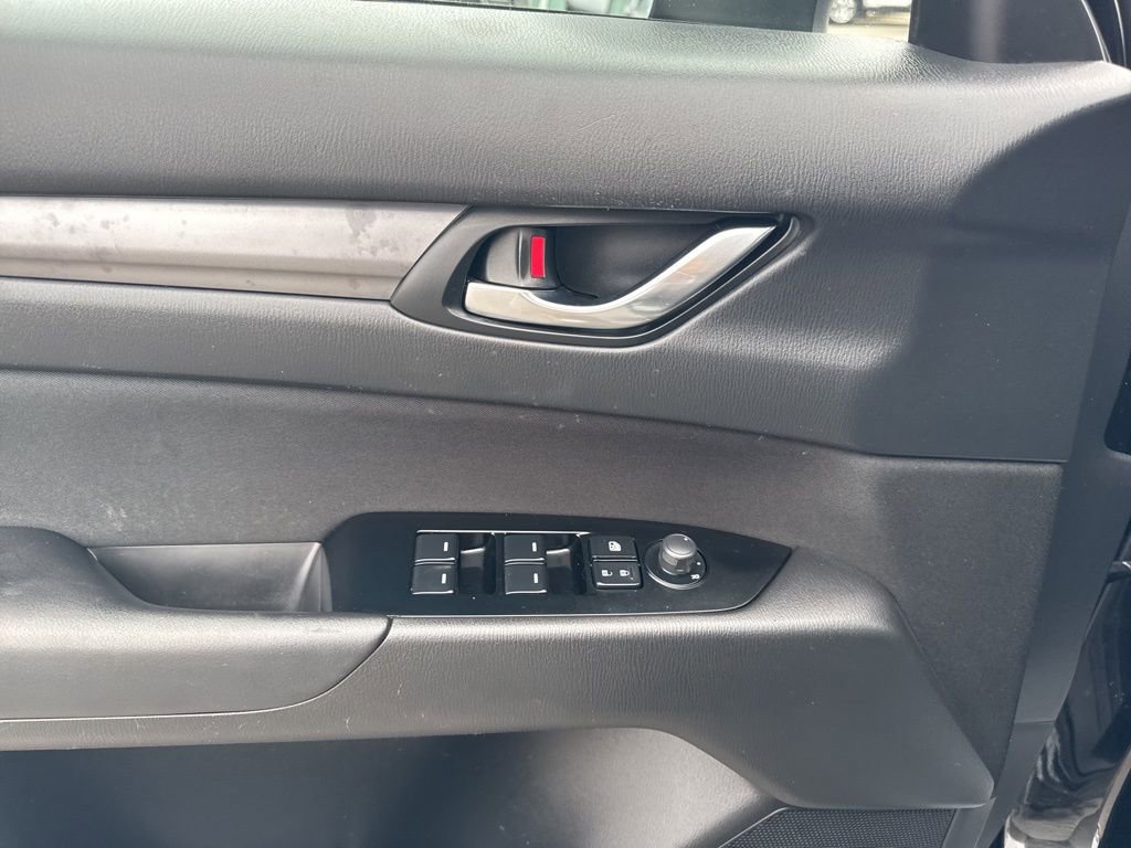 Used 2019 MAZDA CX-5 Sport w/ I-ACTIVSENSE Package image 11