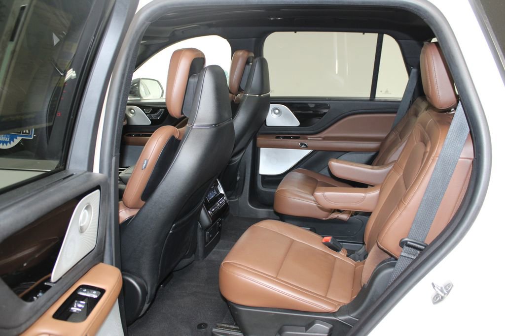 Used 2022 Lincoln Aviator Grand Touring w/ Equipment Group 301A image 25