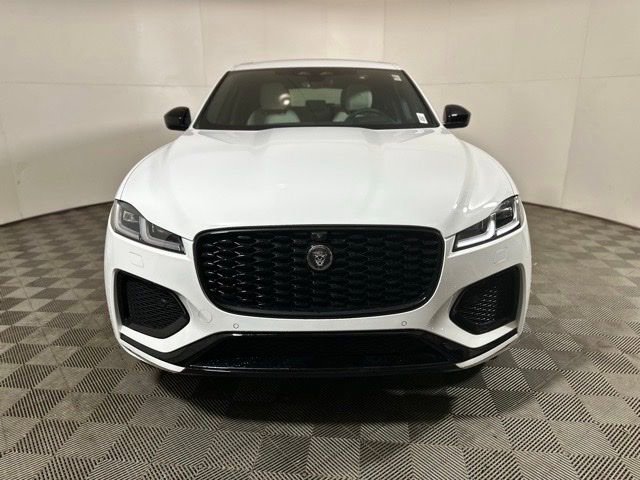 New 2026 Jaguar F-PACE R-Dynamic S image 2