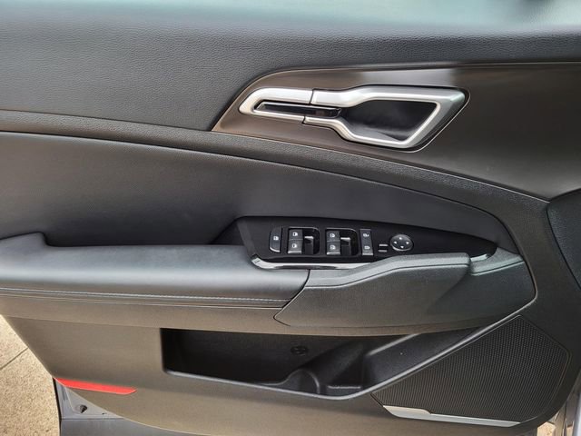 Used 2023 Kia Sportage EX image 14