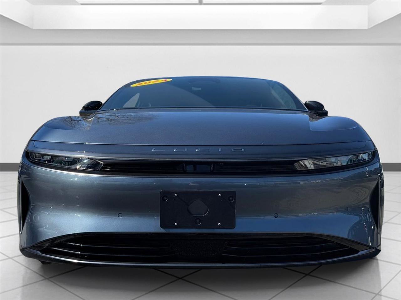 Used 2024 Lucid Air Touring image 8