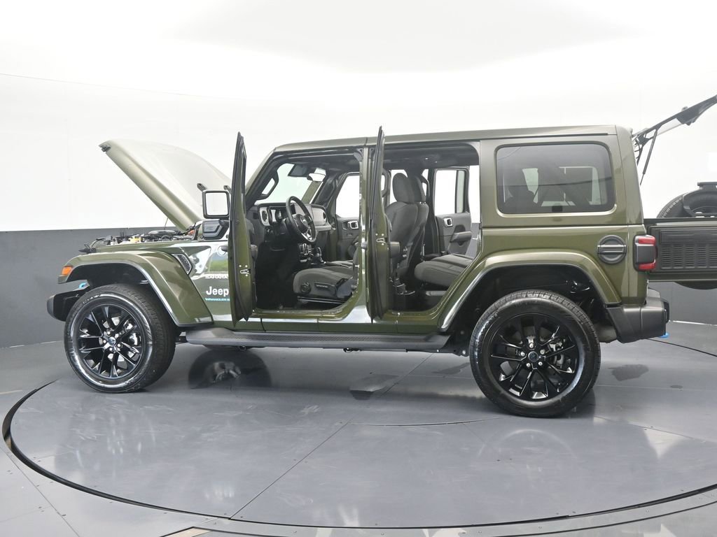 Used 2024 Jeep Wrangler Unlimited Sahara image 79
